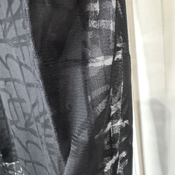 DKNY Abstract Black Blouse - Picture 3 of 8